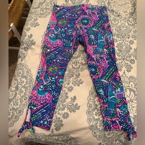 Lilly Pulitzer Kids Leggings - Size XLarge - NWOT
STYLE No Prob Llama w/side tie